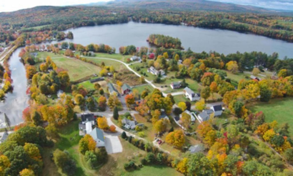 Highland Lake Inn Andover Екстериор снимка