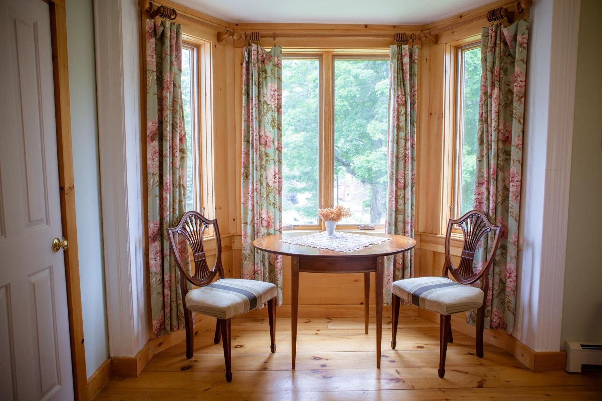 Highland Lake Inn Andover Стая снимка