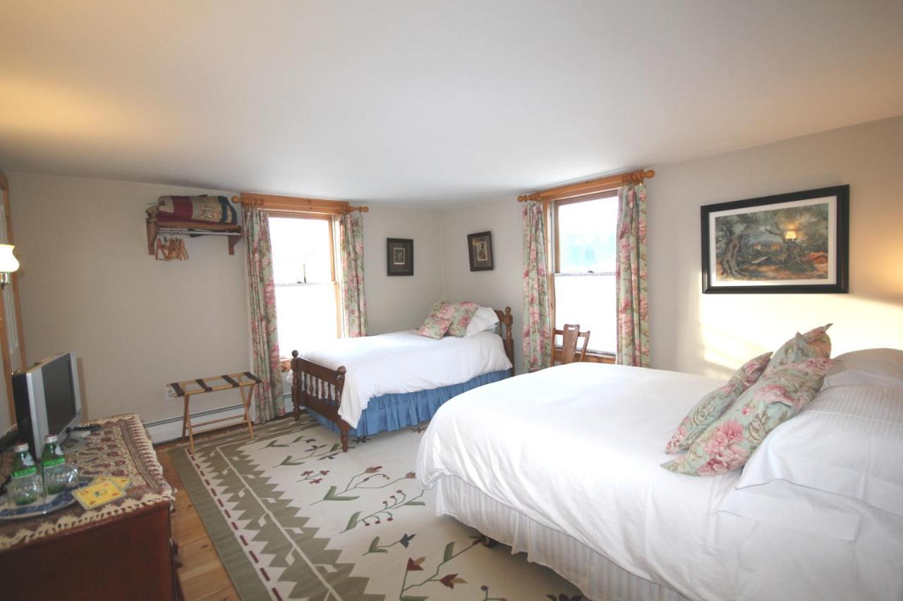 Highland Lake Inn Andover Стая снимка